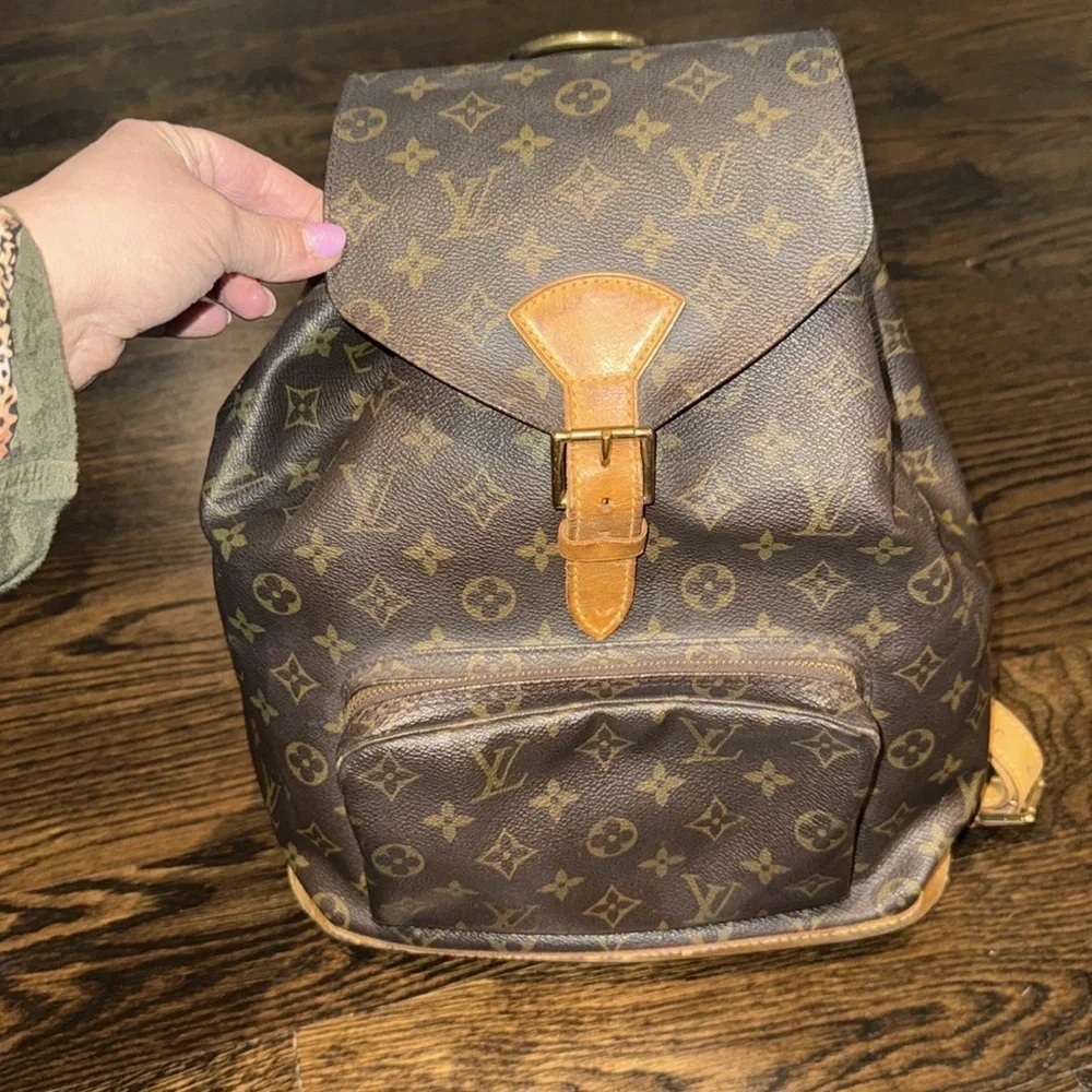Louis Vuitton LV Monogram Montsouris MM Vintage